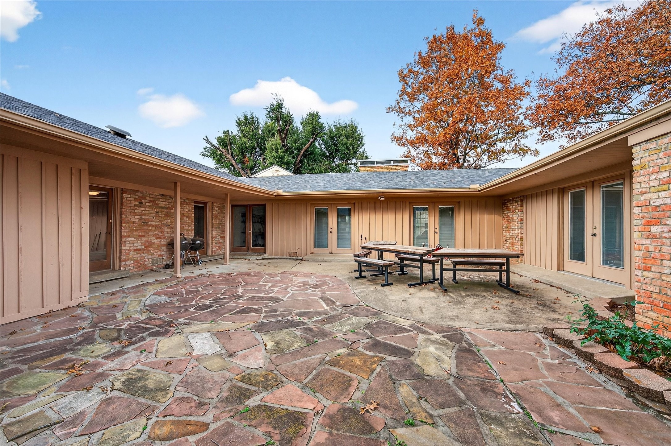 1015 Western Hills Drive Sherman TX 75092