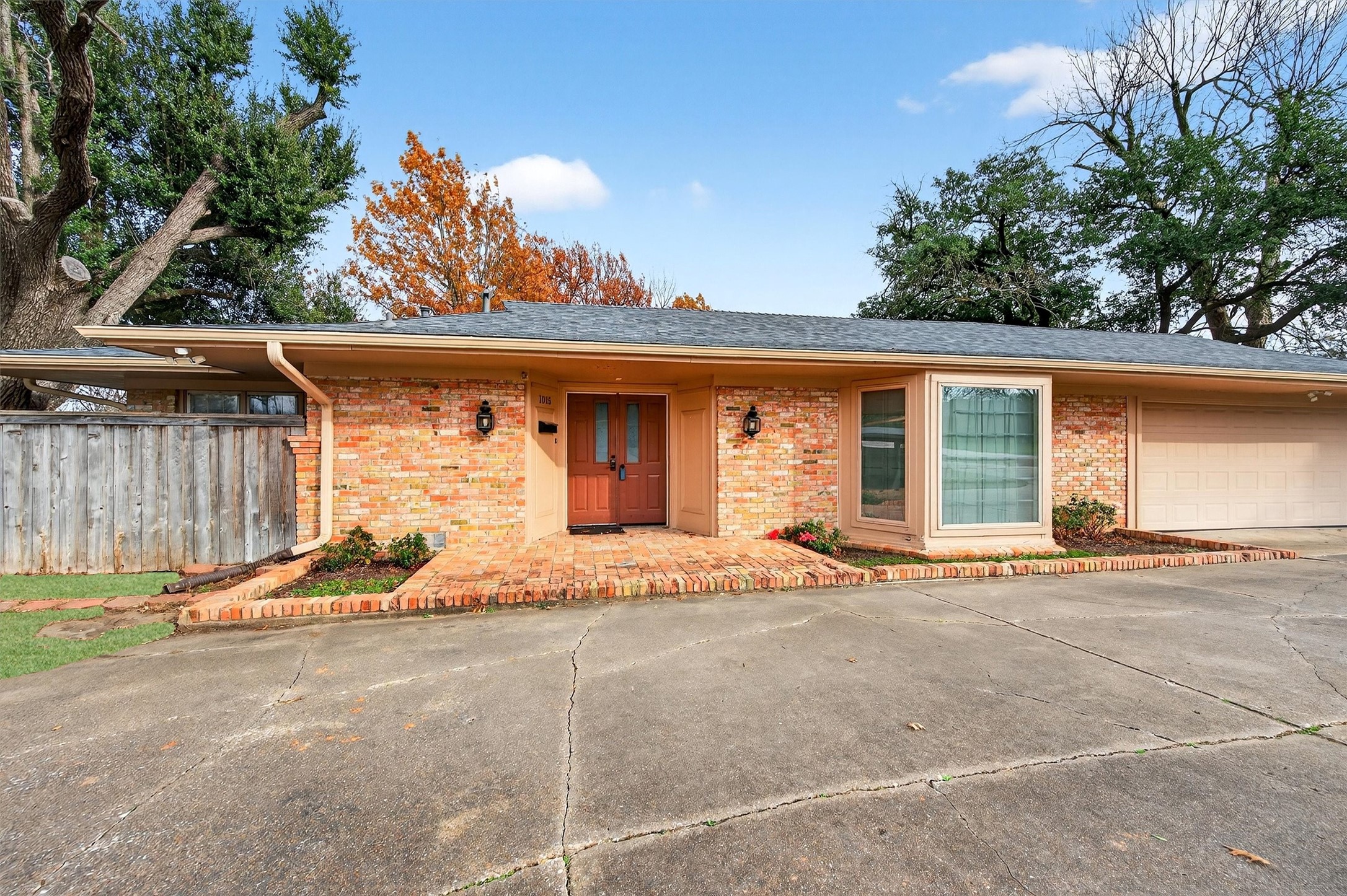 1015 Western Hills Drive Sherman TX 75092