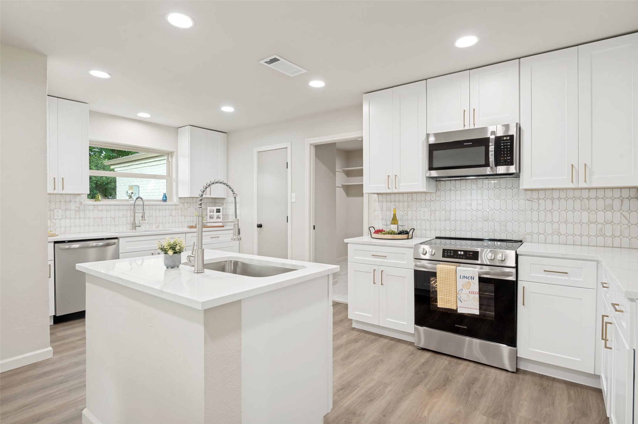 4516 Hartford Drive Plano TX 75093