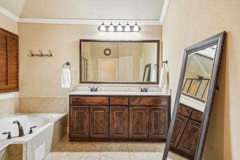 820 Wimberly Circle Mckinney TX 75072