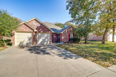 845 Royal Oak Lane Burleson TX 76028