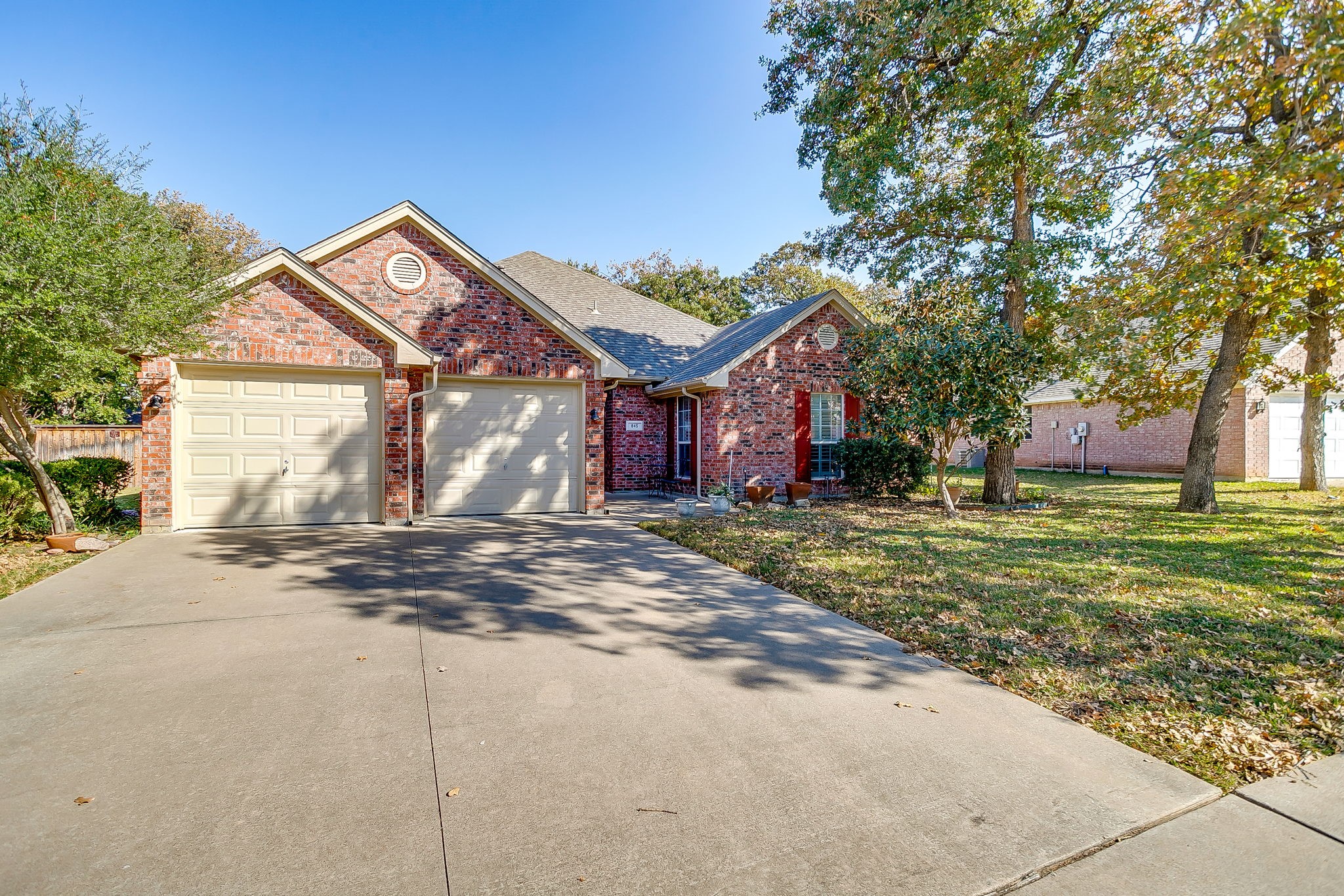 845 Royal Oak Lane Burleson TX 76028