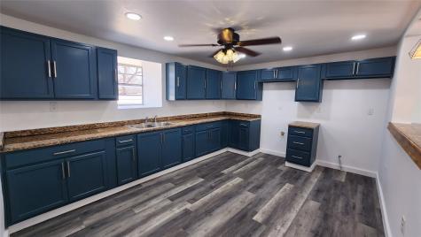401 E Pierce Street Winters TX 79567