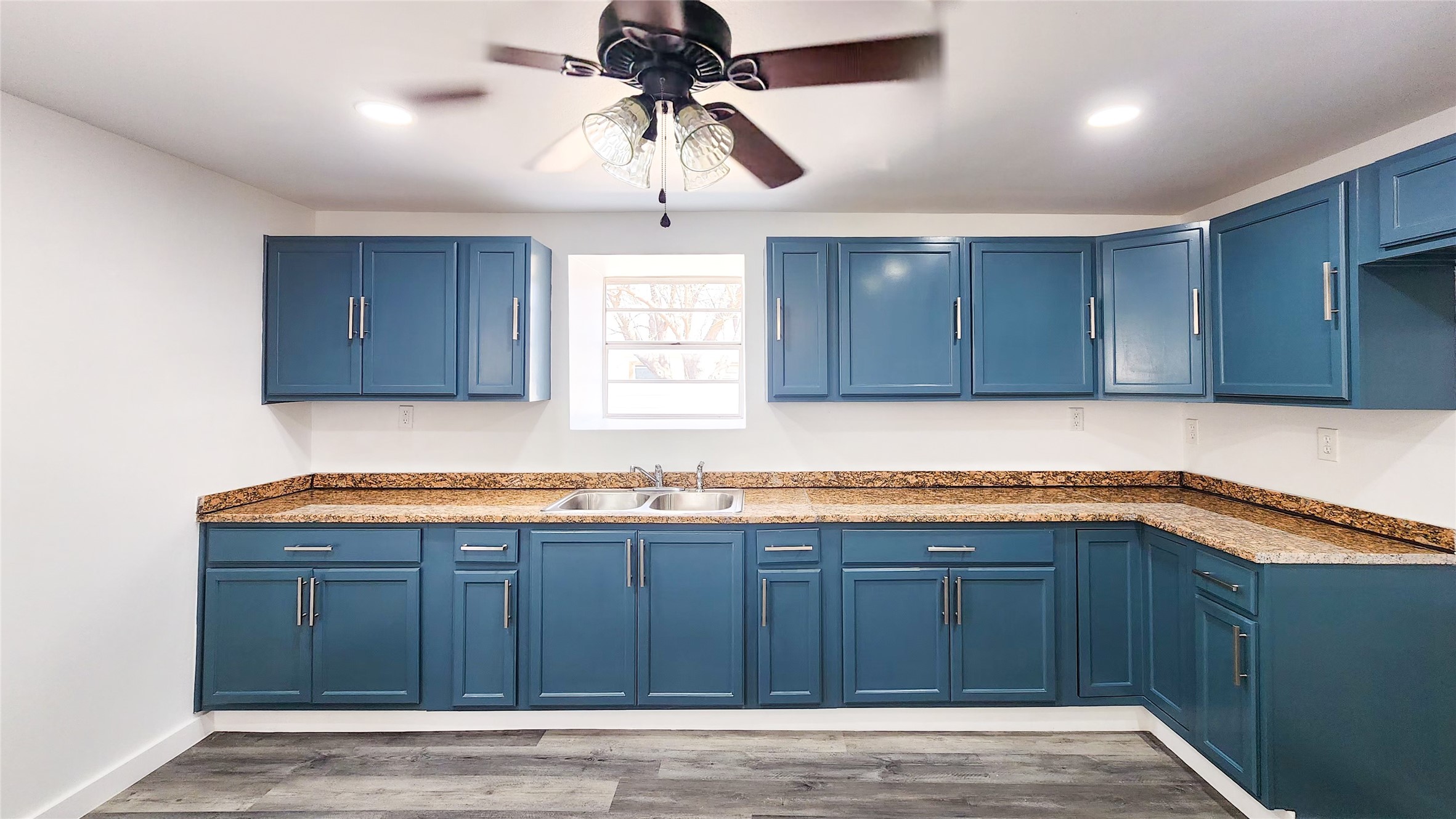 401 E Pierce Street Winters TX 79567