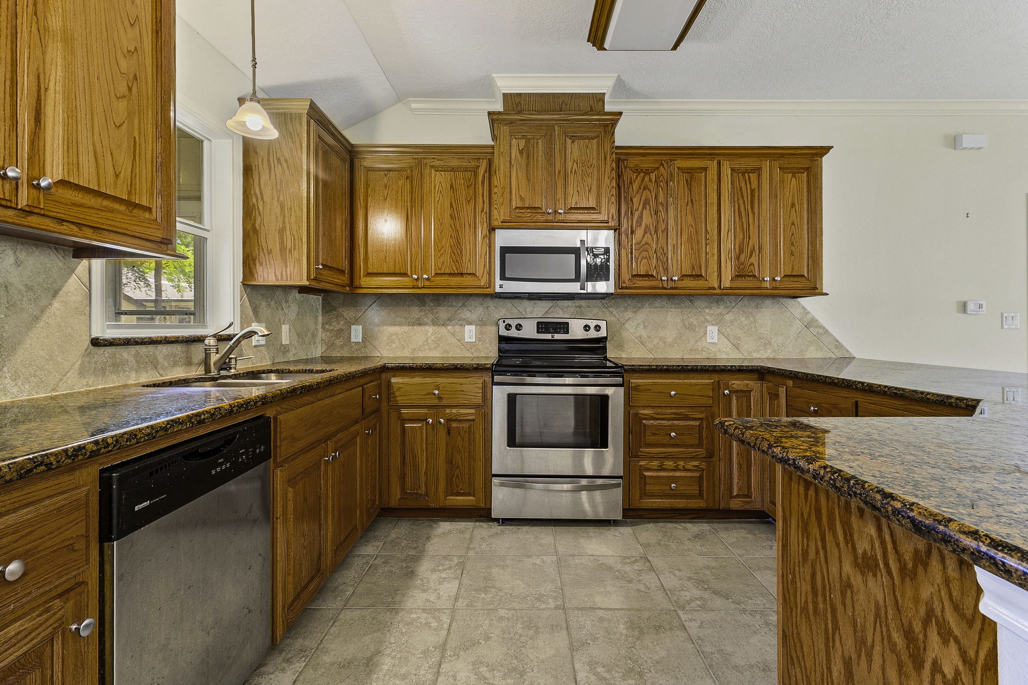 86 Huntington Trinity TX 75862