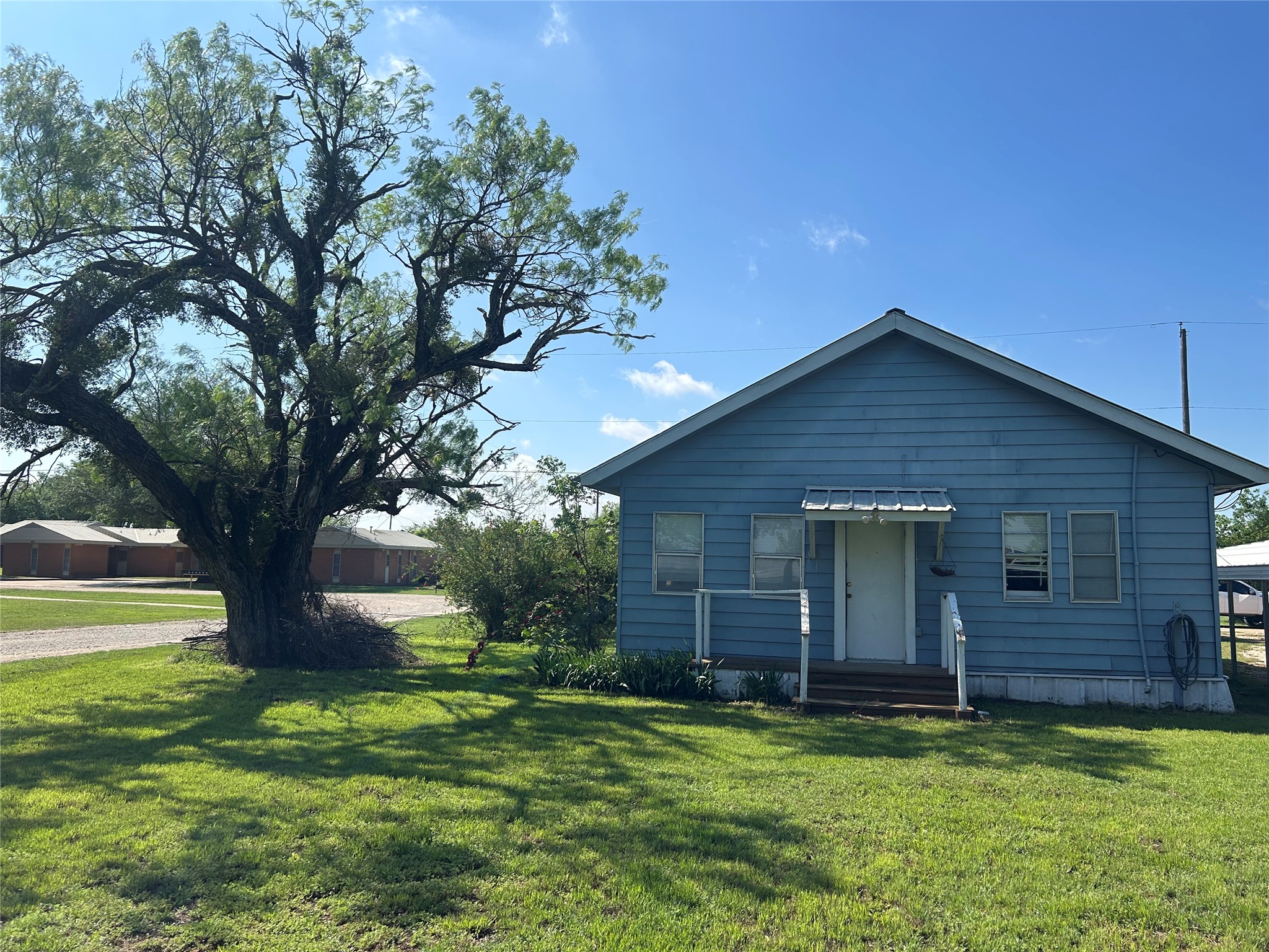 300 Harrison Avenue Newcastle TX 76372