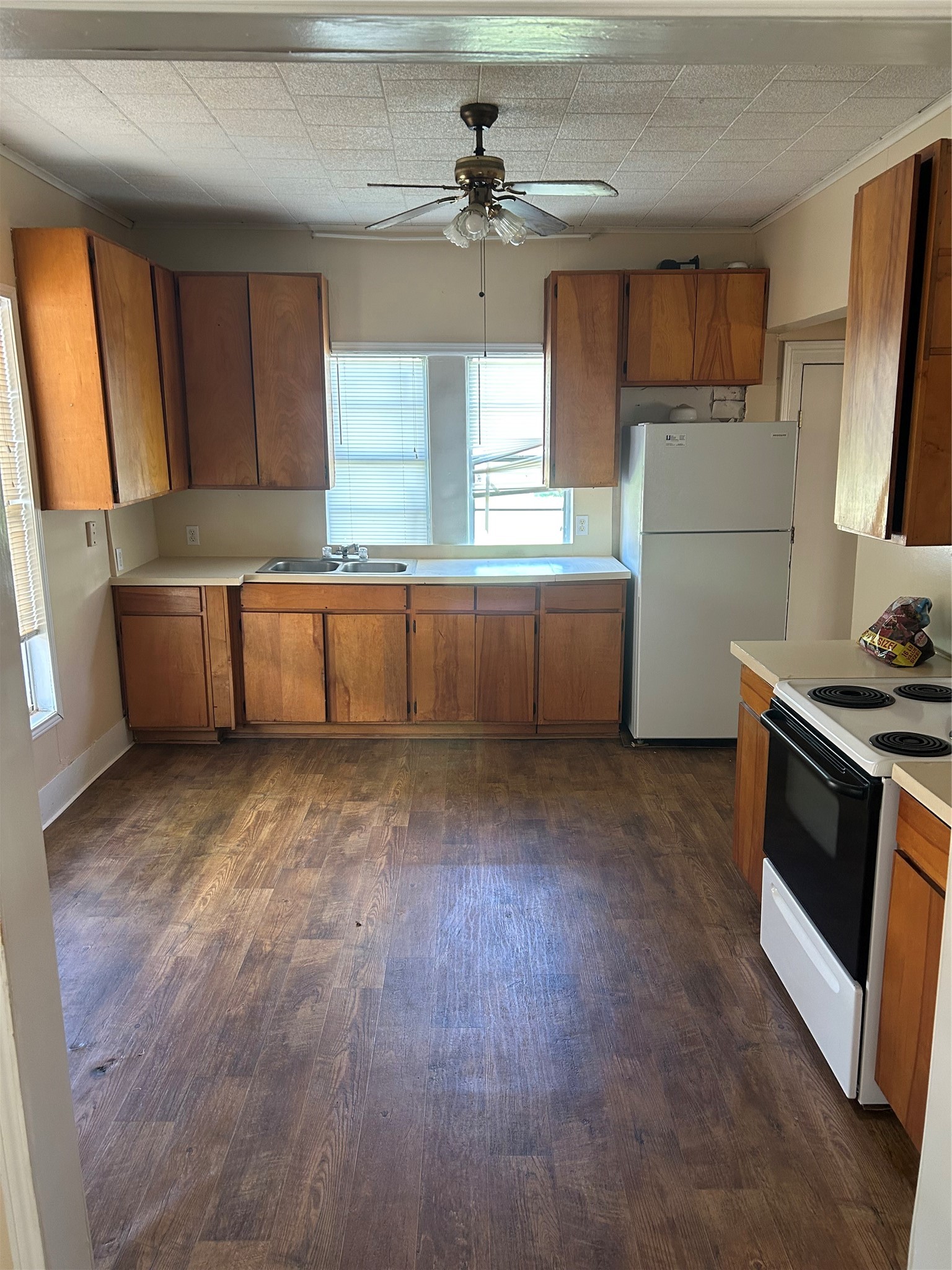 300 Harrison Avenue Newcastle TX 76372