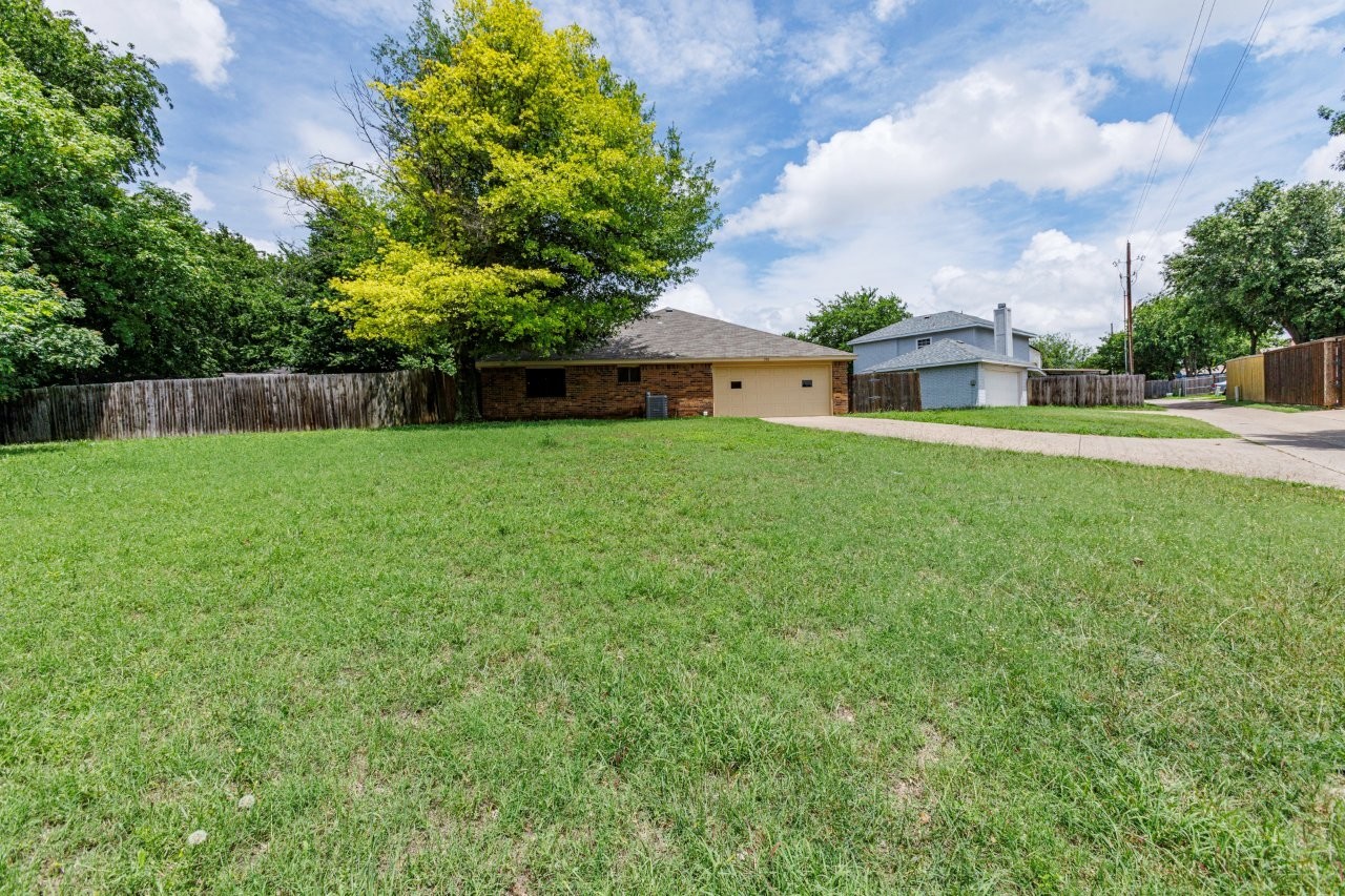 902 Wayne Avenue Duncanville TX 75137