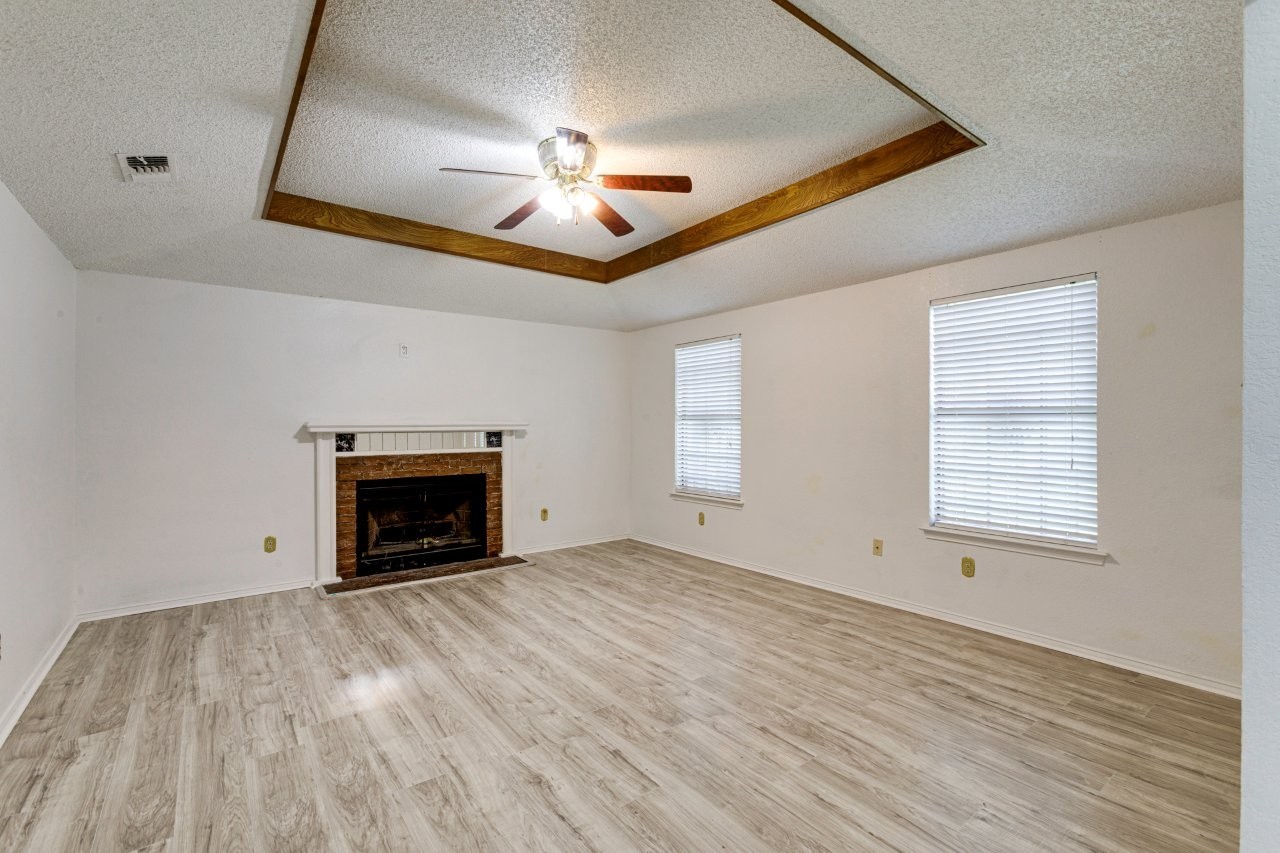 902 Wayne Avenue Duncanville TX 75137