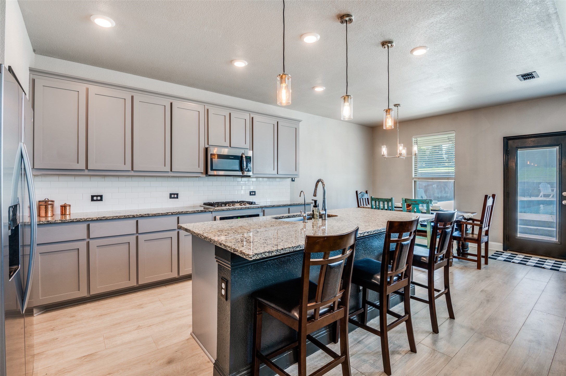 1232 Rushmore Drive Burleson TX 76028