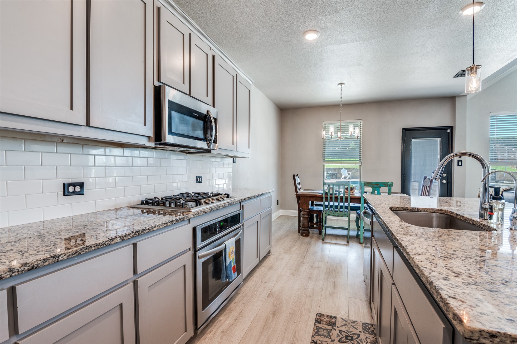 1232 Rushmore Drive Burleson TX 76028