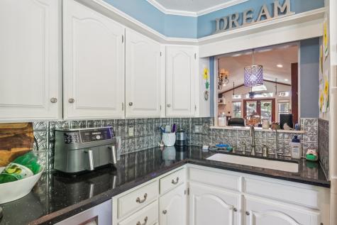 858 County Road 3101 Greenville TX 75402