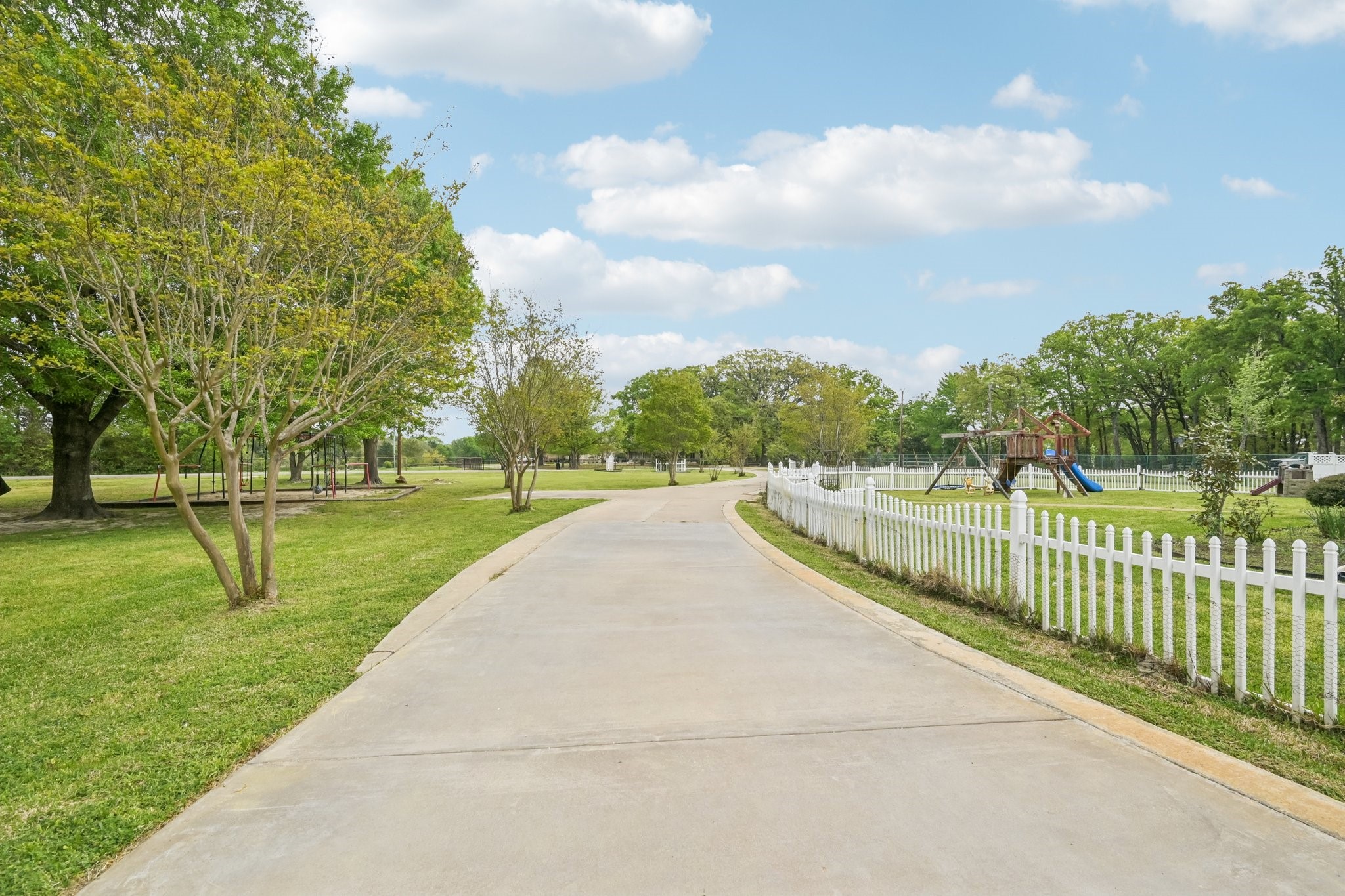 858 County Road 3101 Greenville TX 75402