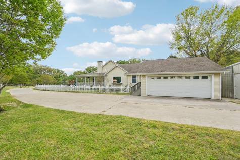 858 County Road 3101 Greenville TX 75402