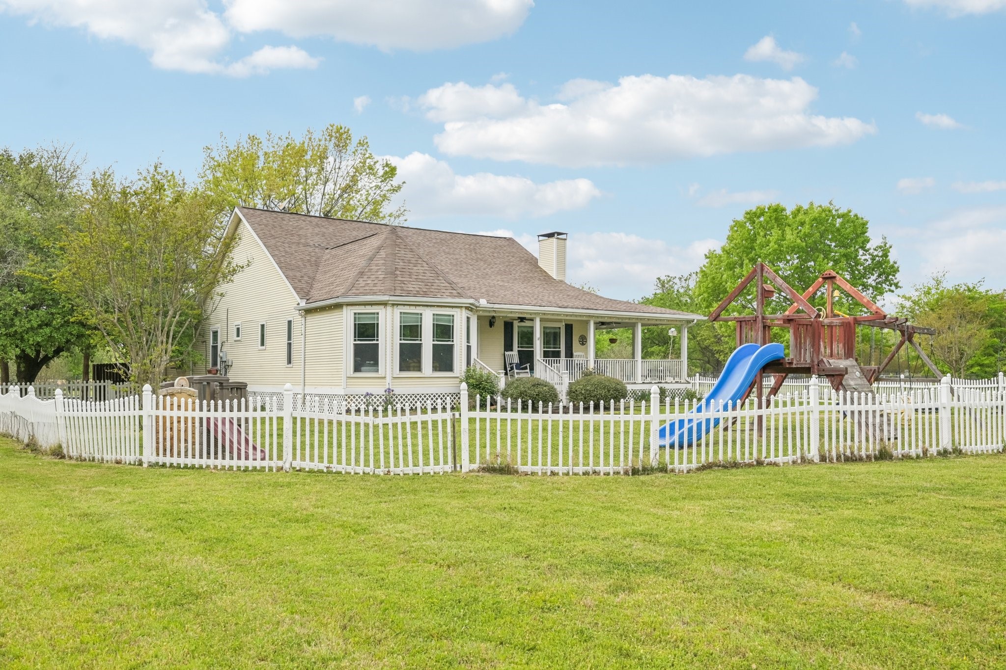 858 County Road 3101 Greenville TX 75402