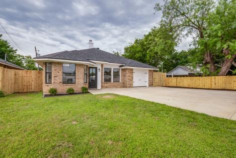 1905 Lakeview Drive Grand Prairie TX 75051