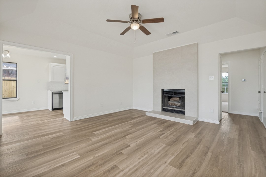 1905 Lakeview Drive Grand Prairie TX 75051