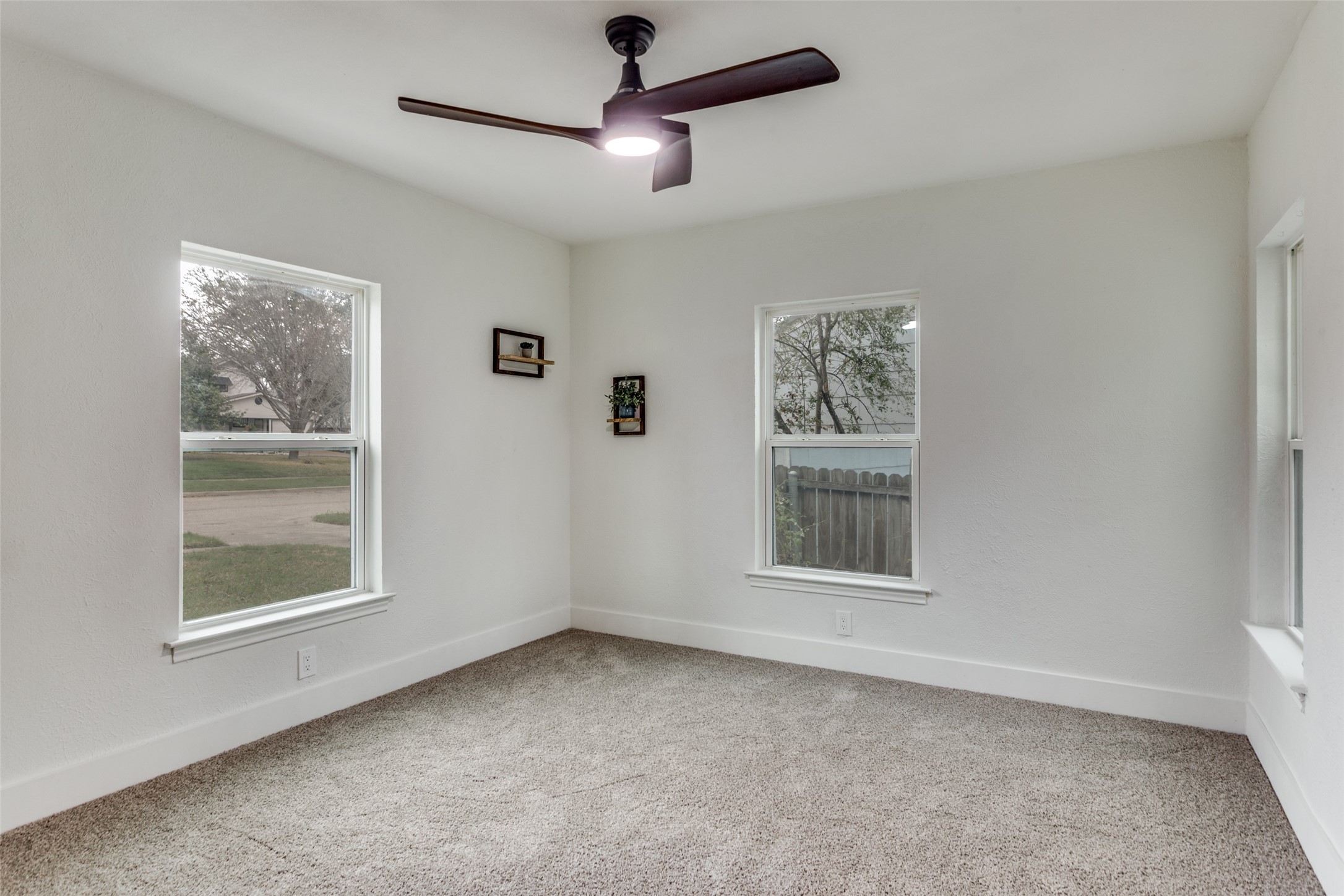 4221 Donnelly Avenue Fort Worth TX 76107