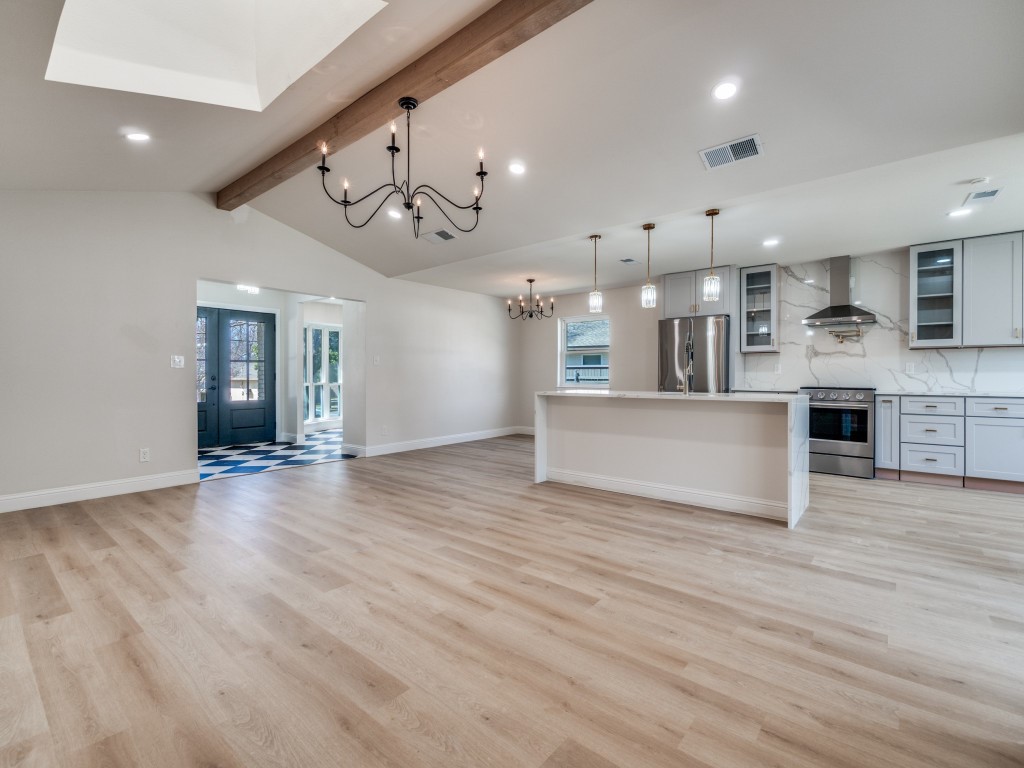 9008 Flicker Lane Dallas TX 75238
