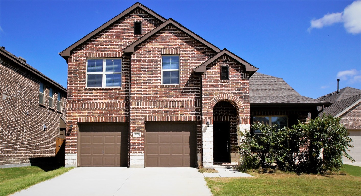 1921 Ridge Creek Lane Aubrey TX 76227