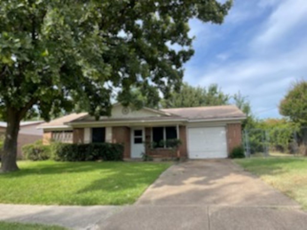 2911 Dupree Street Irving TX 75062