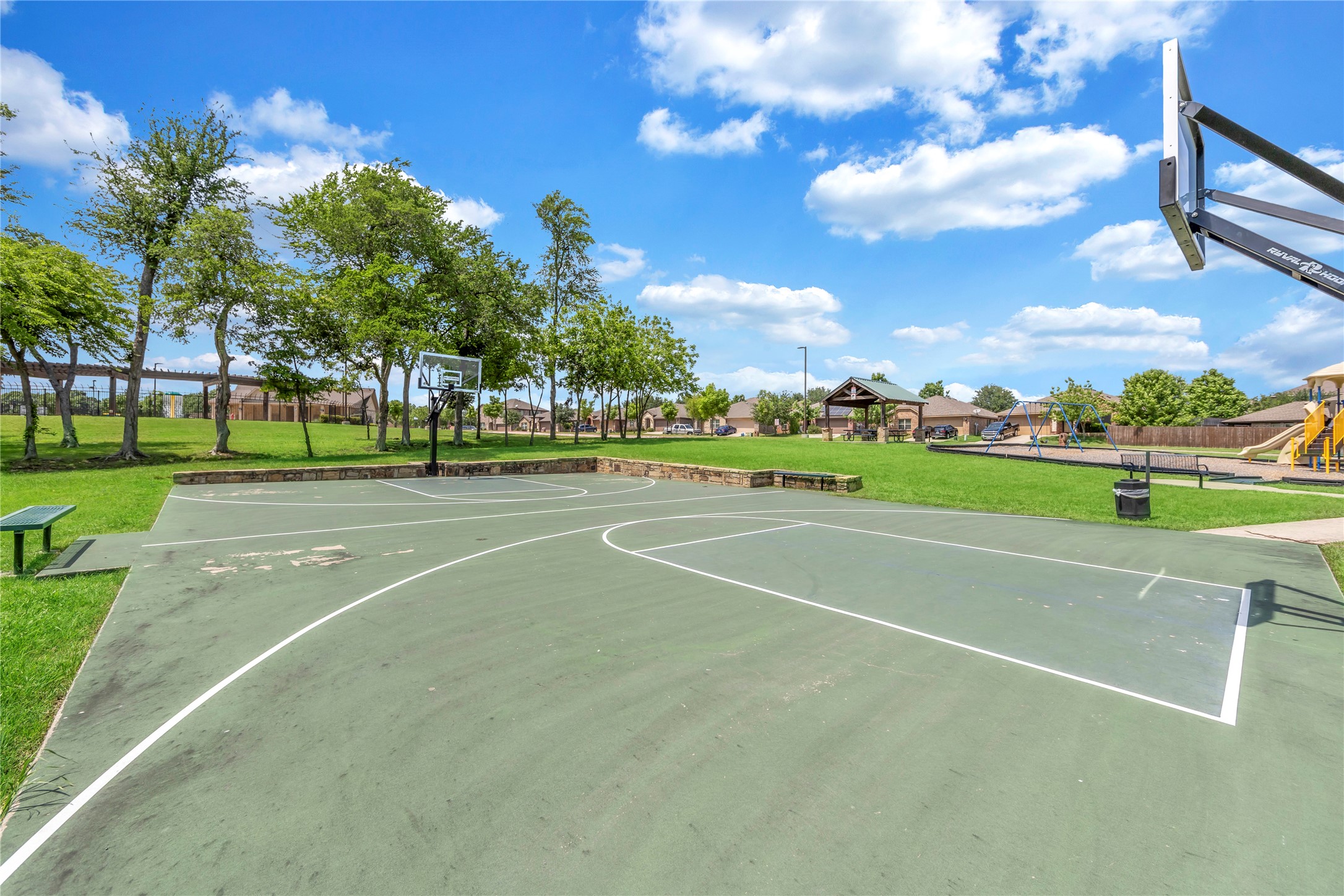 452 W Autumn Hill Bluff Lavon TX 75166