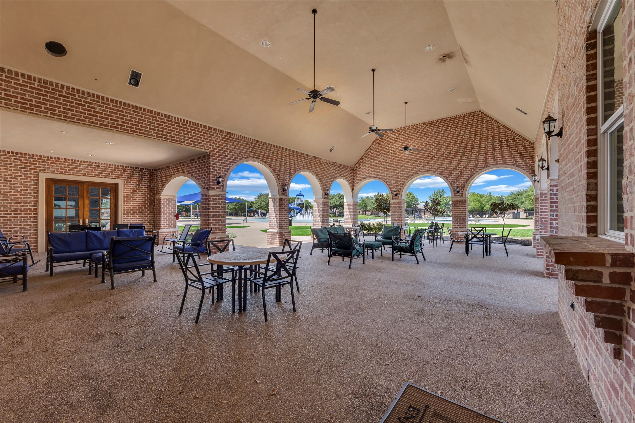 452 W Autumn Hill Bluff Lavon TX 75166