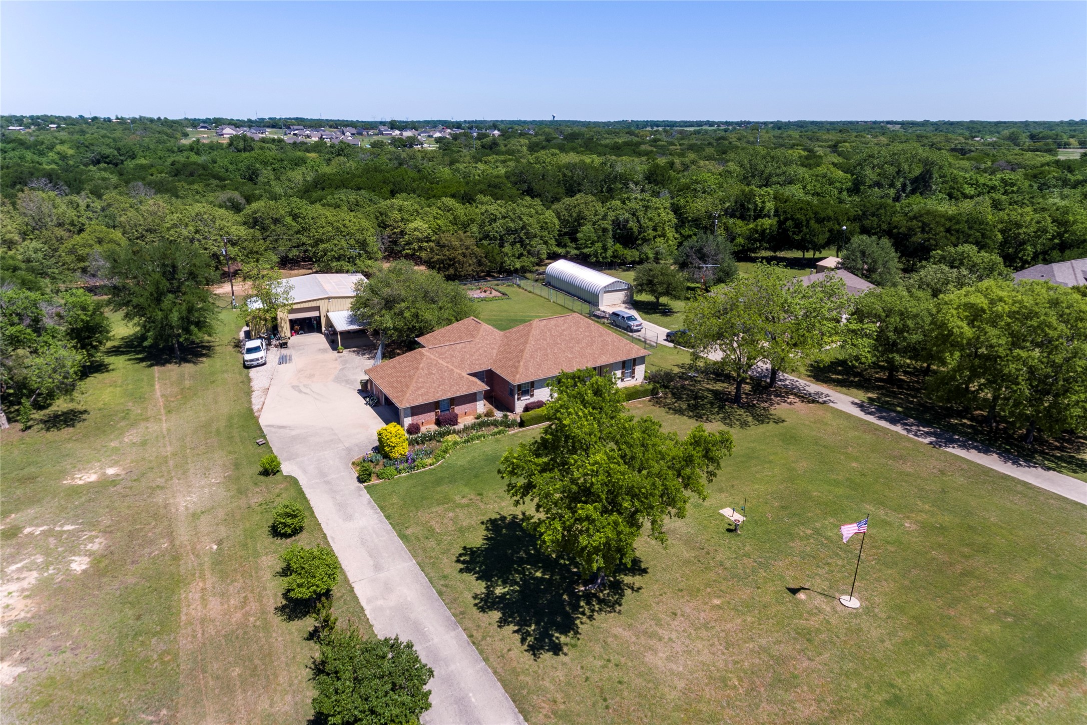 124 Plantation Oaks Court Springtown TX 76082