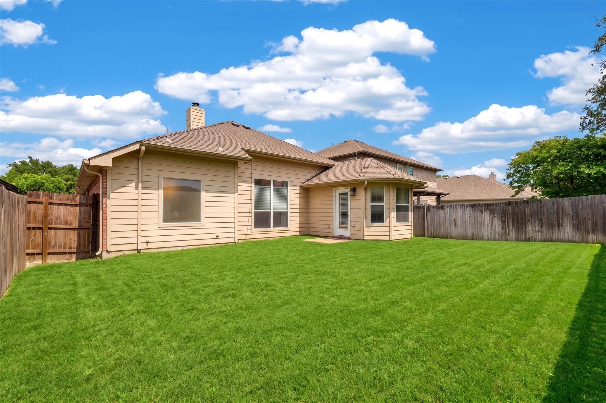 1220 Goldeneye Aubrey TX 76227