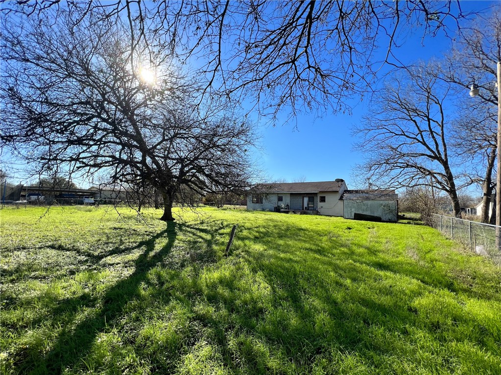 416 S 5th Street Lott TX 76656