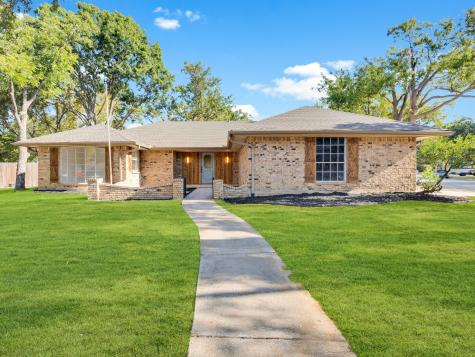 1009 Almond Court Mansfield TX 76063