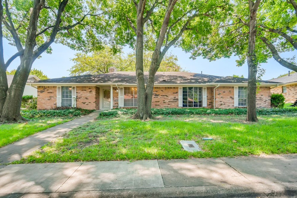 106 Roma Drive Duncanville TX 75116