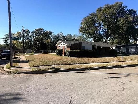 5460 Conroy Street Fort Worth TX 76134