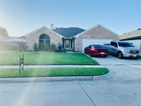 312 Helmsford Trail Saginaw TX 76179