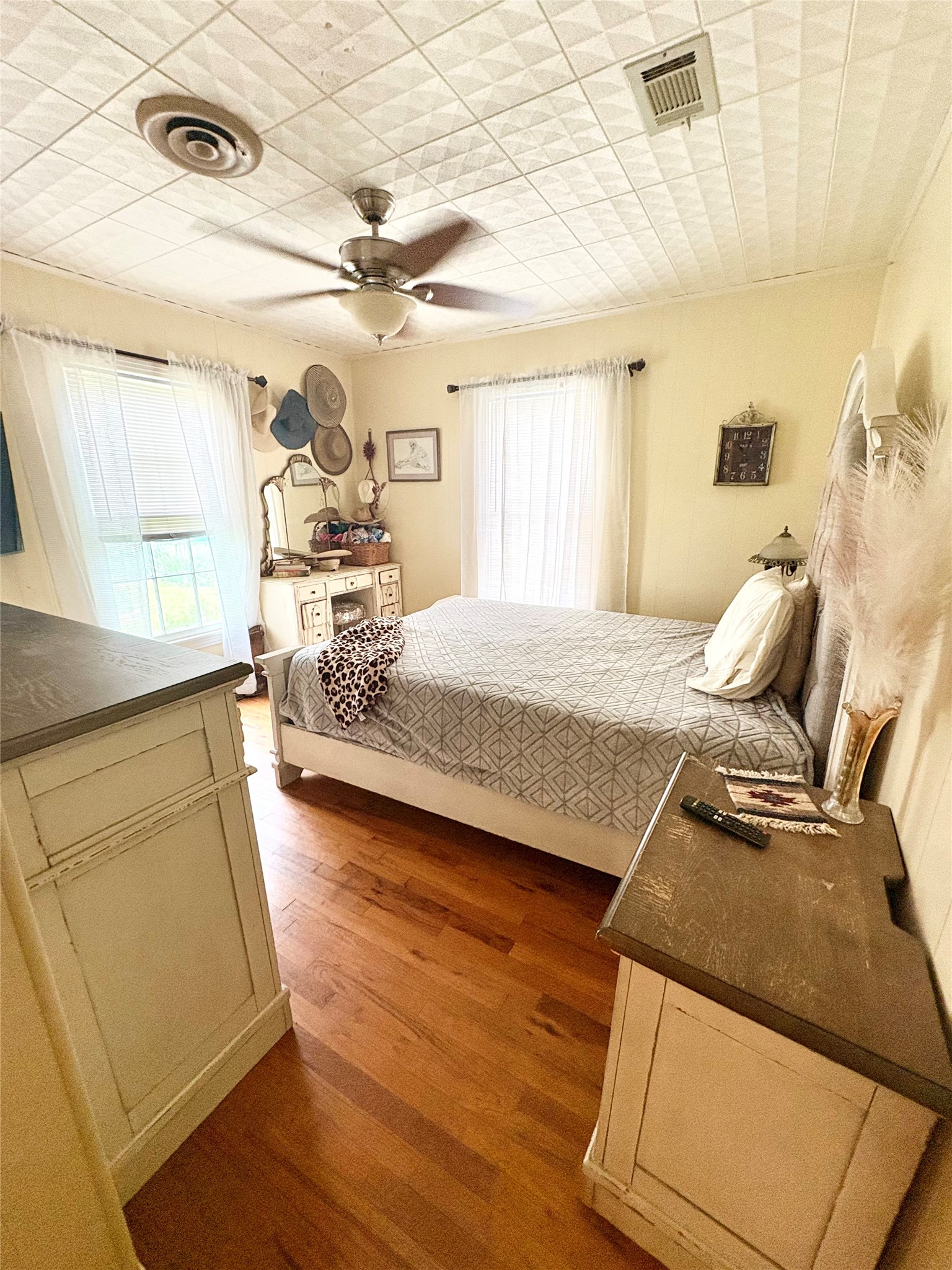 706 S Avenue I Clifton TX 76634
