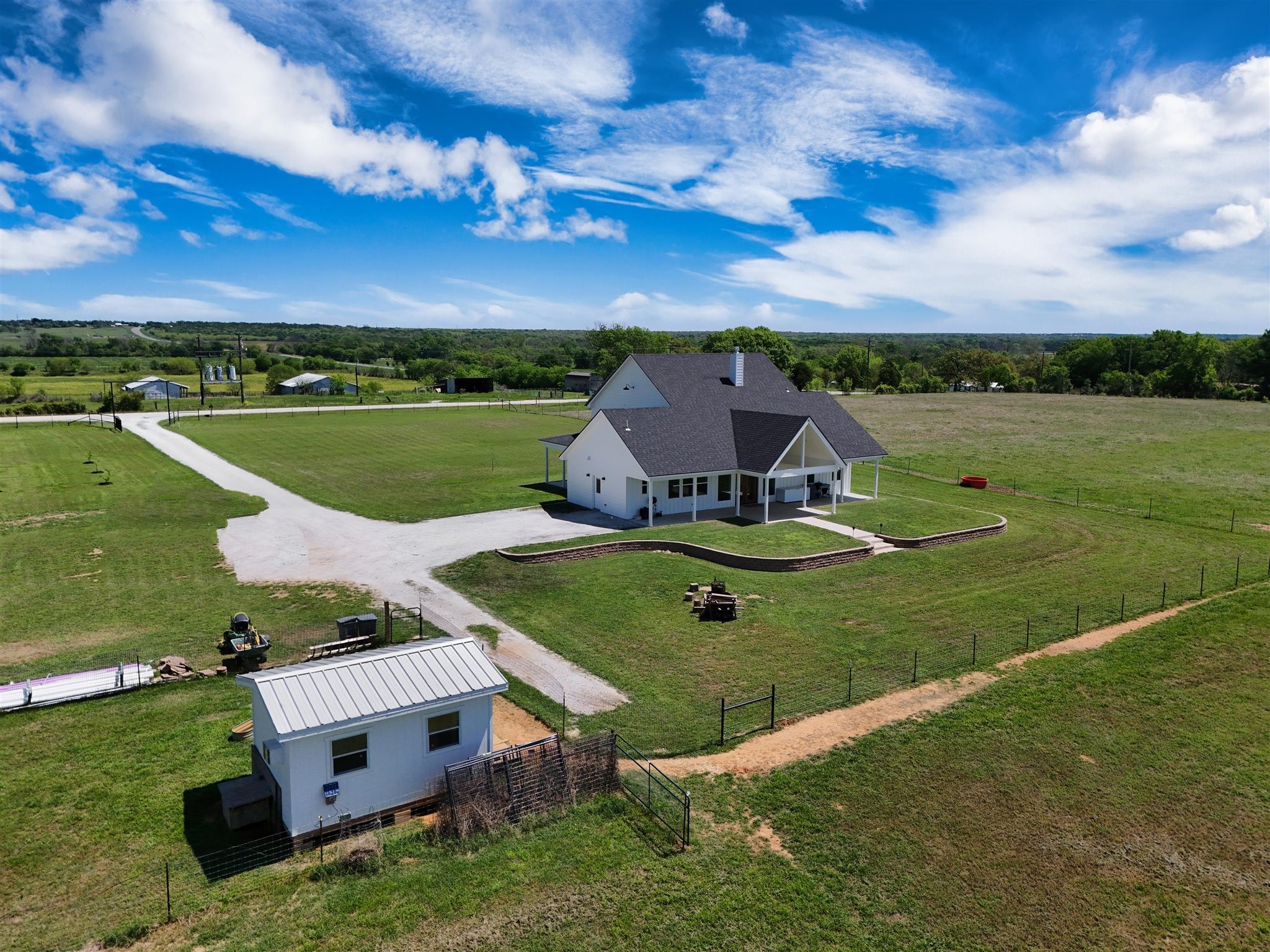 211 Knust Circle Gholson TX 76705