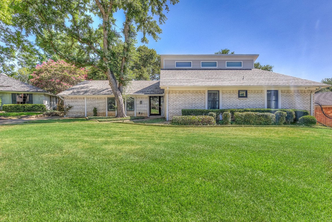 1804 Foxwood Court Arlington TX 76012