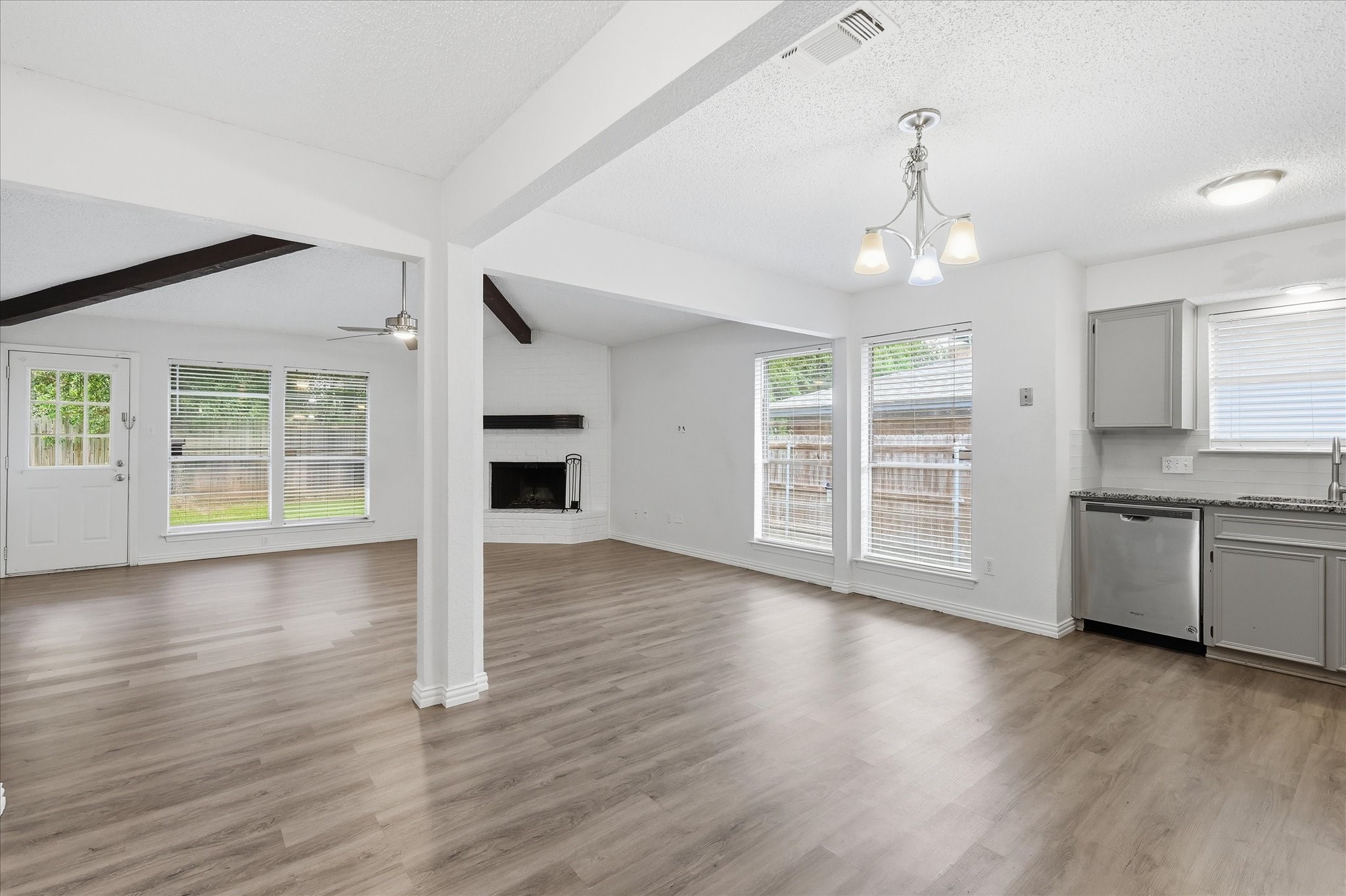 7208 Misty Meadow Drive S Fort Worth TX 76133