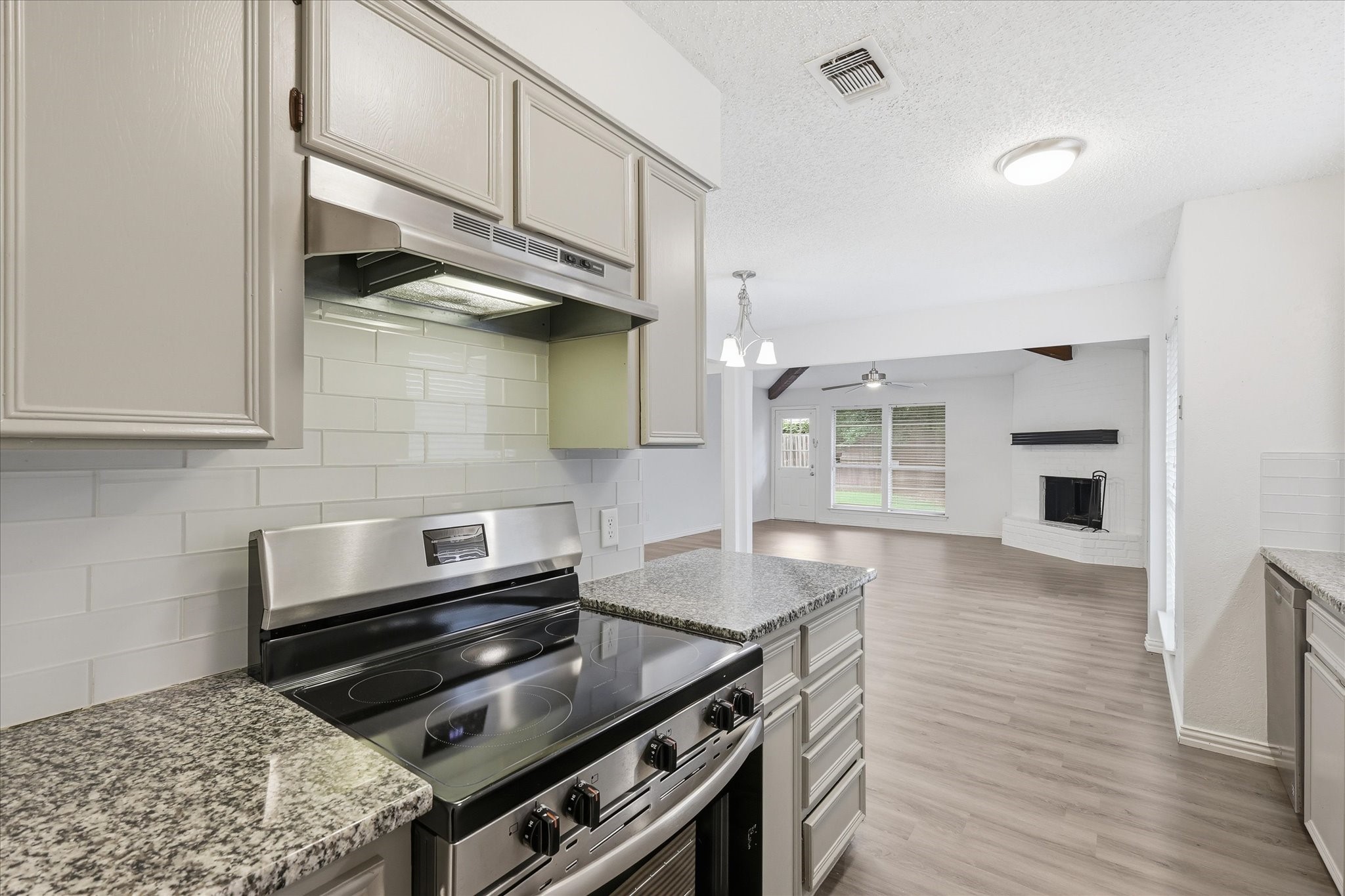7208 Misty Meadow Drive S Fort Worth TX 76133