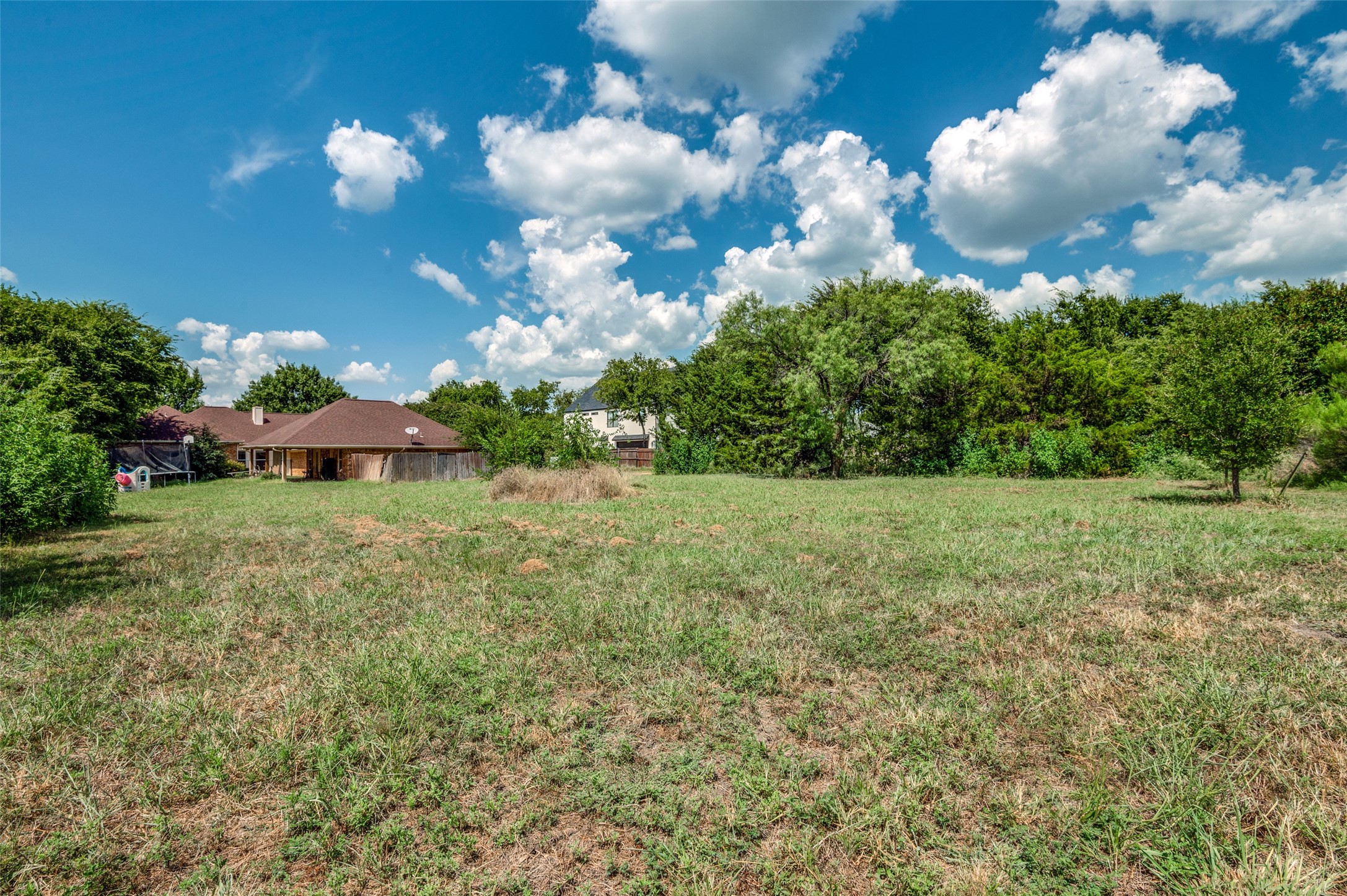 2852 S Lakeview Drive Cedar Hill TX 75104