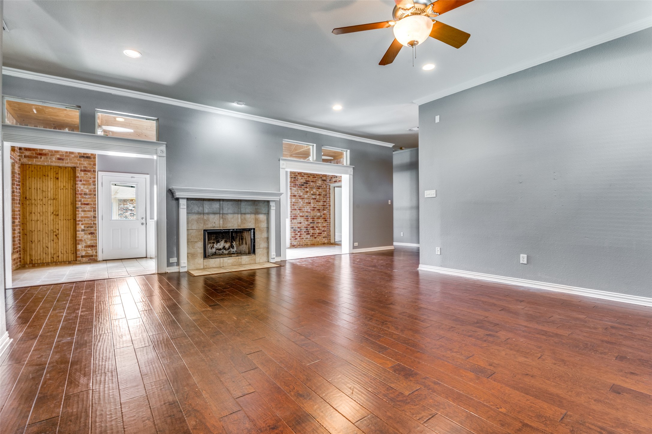 2852 S Lakeview Drive Cedar Hill TX 75104