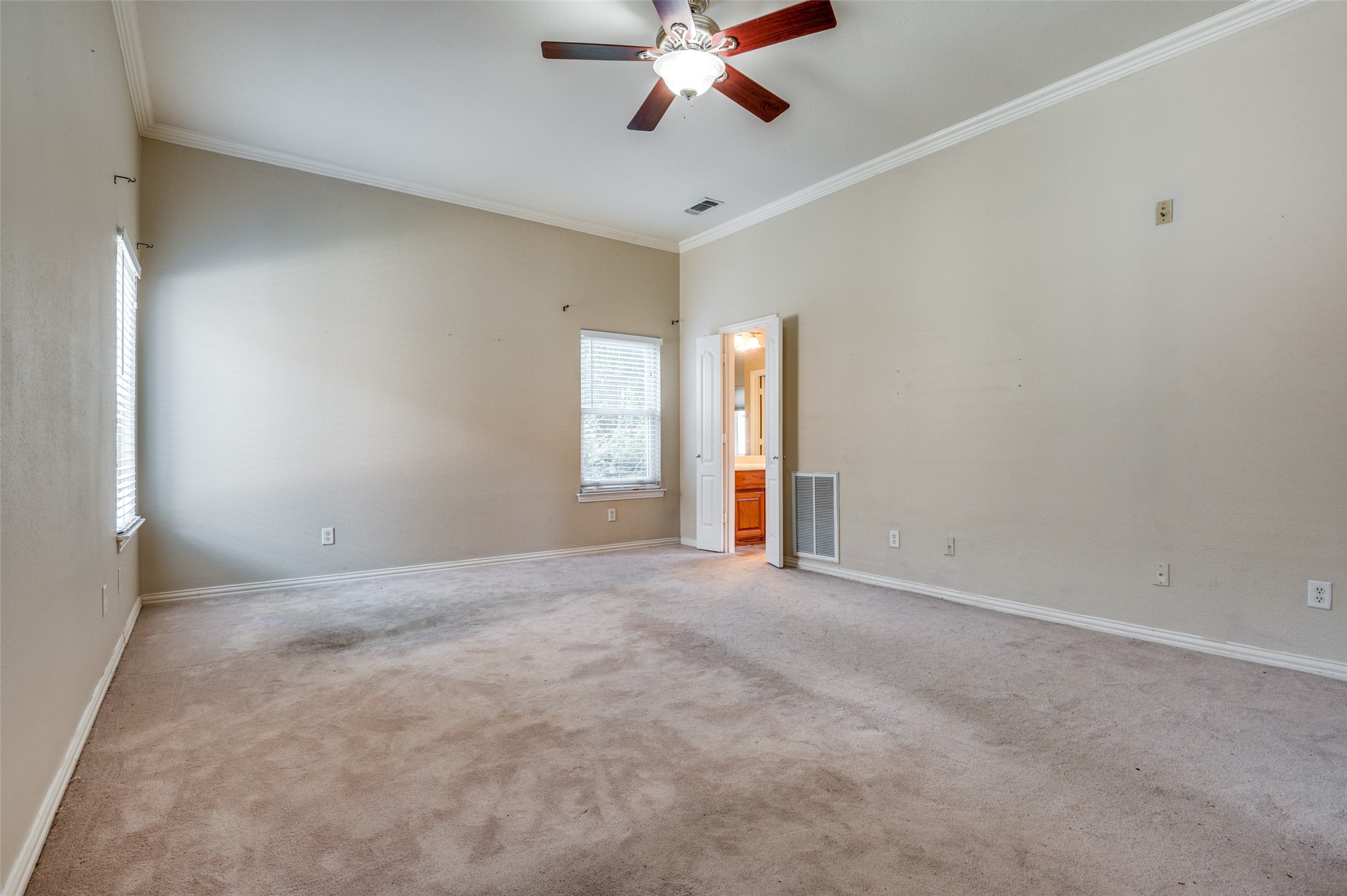 2852 S Lakeview Drive Cedar Hill TX 75104
