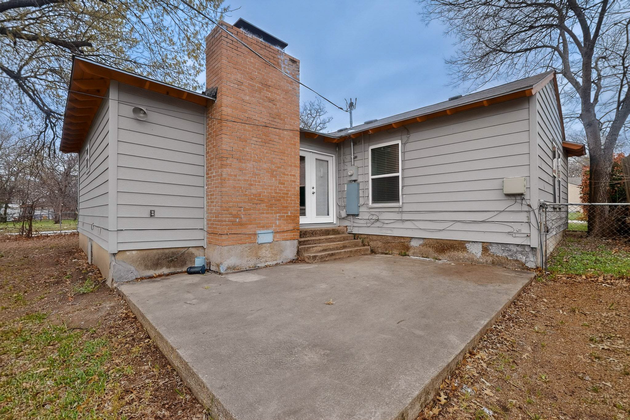 632 Freeman Drive Garland TX 75040
