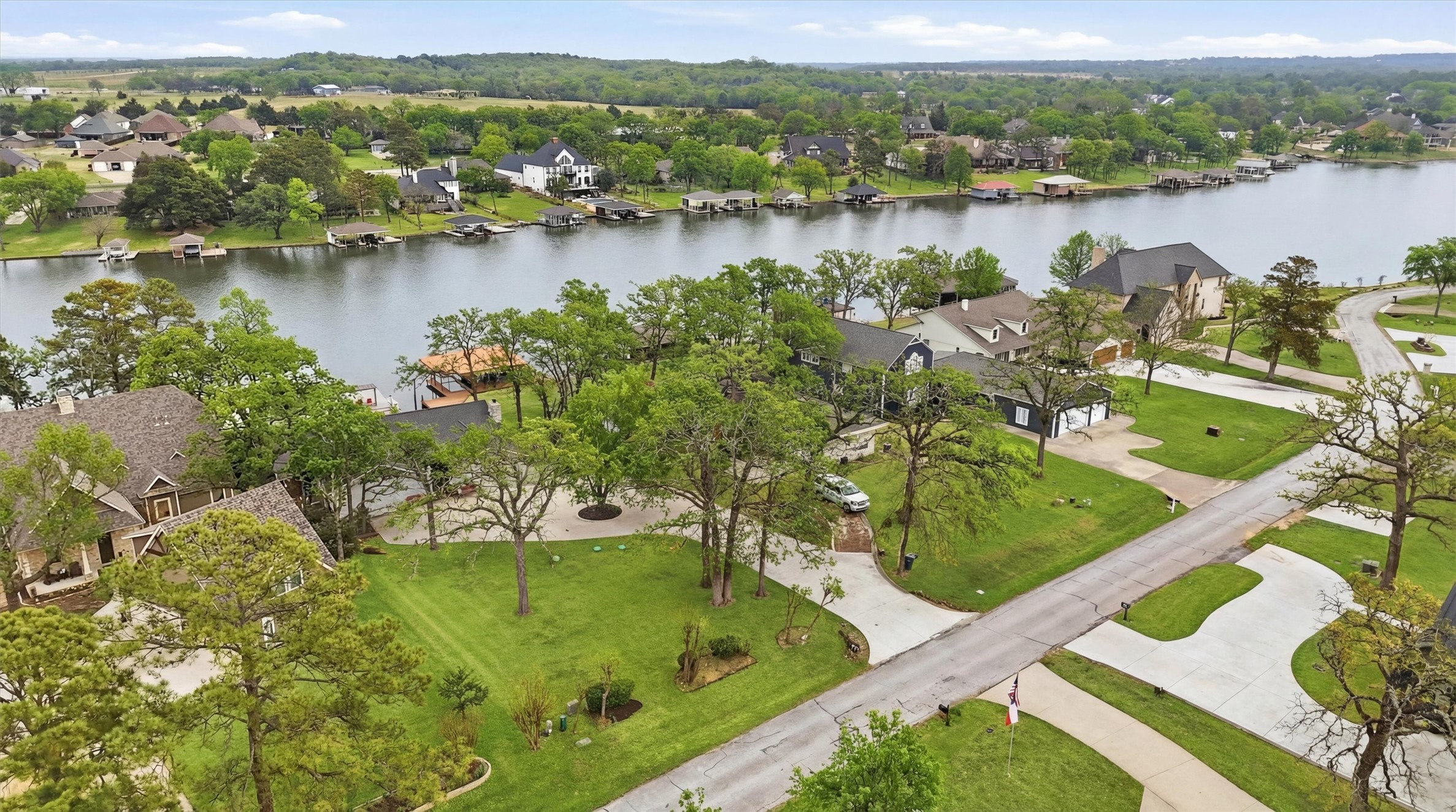 140 Blackfoot Trail Lake Kiowa TX 76240