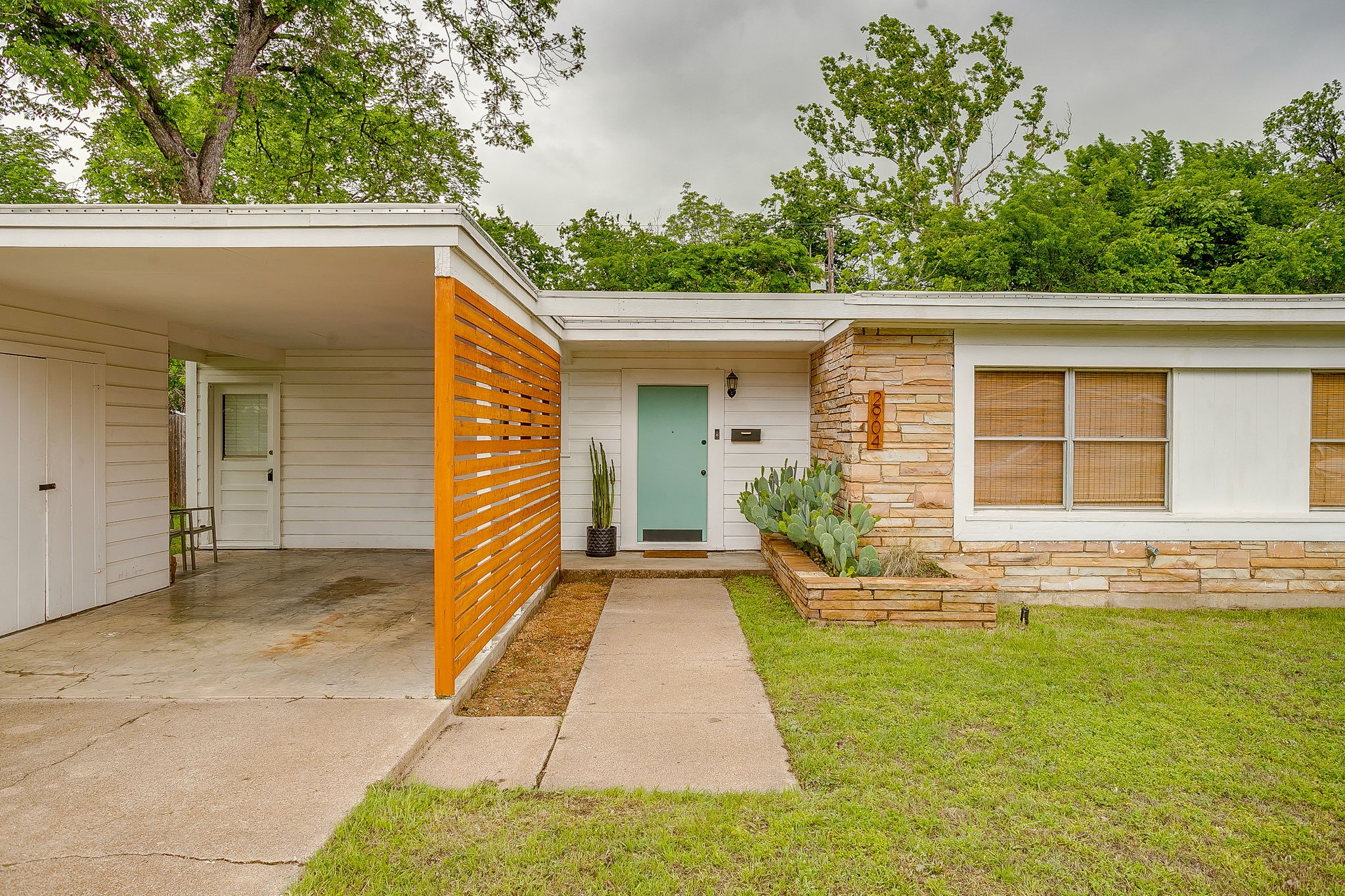 2904 Martin Lydon Avenue Fort Worth TX 76133