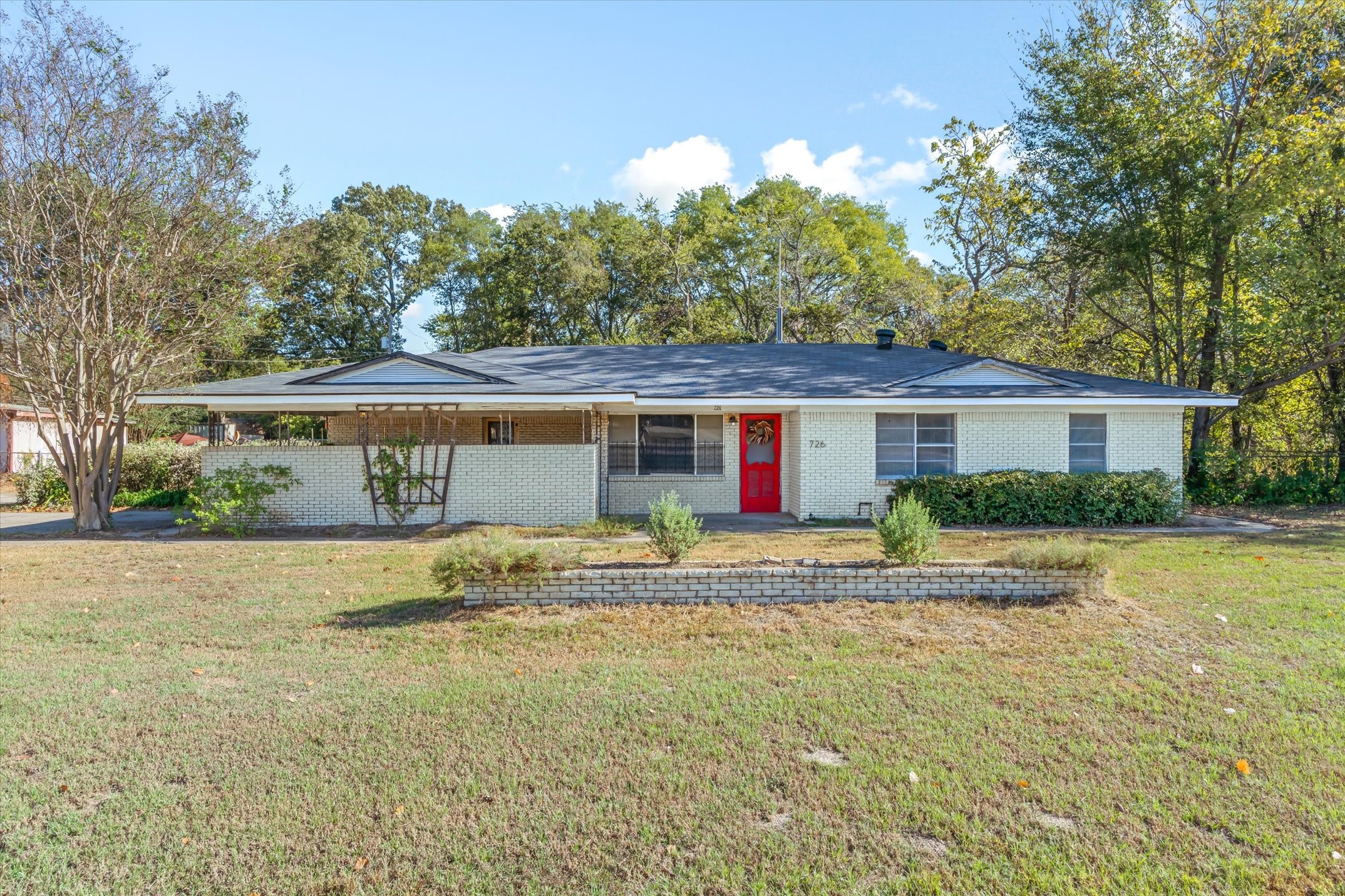 726 W Lennon Drive Emory TX 75440