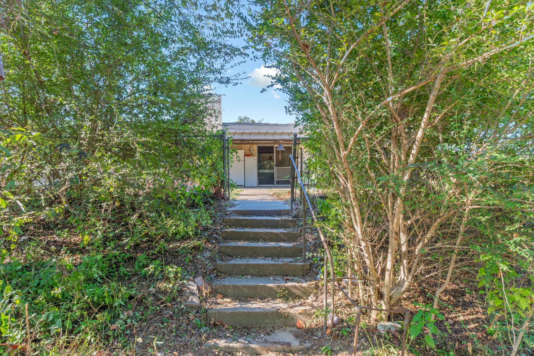 726 W Lennon Drive Emory TX 75440