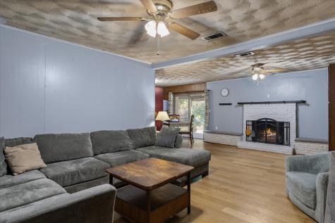 726 W Lennon Drive Emory TX 75440