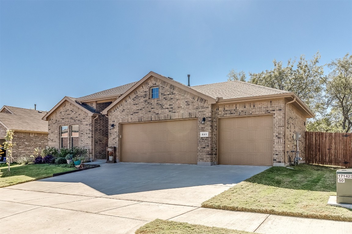 641 Redding Drive Saginaw TX 76131