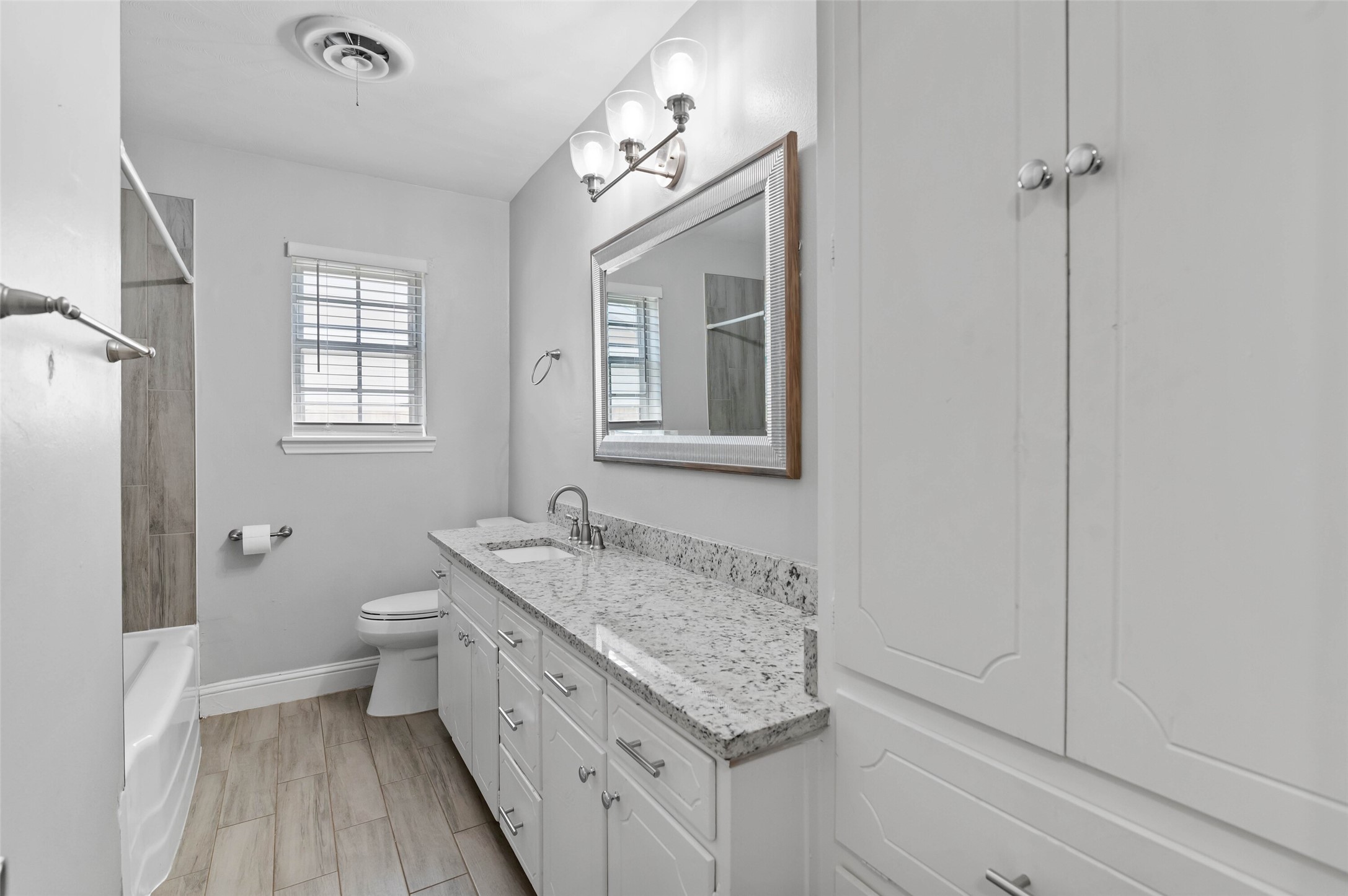 2202 Foxcroft Circle Denton TX 76209